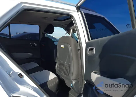 2021 Hyundai Venue Sel from USA, damaged, VIN KMHRC8A34MU121713